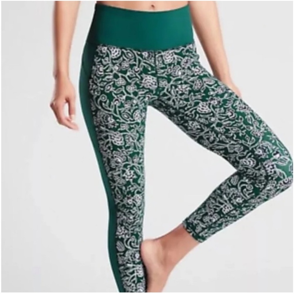 ATHLETA Affirmation 7/8 Tight Leggings Size XS Dragonfly Green With Side Pockets